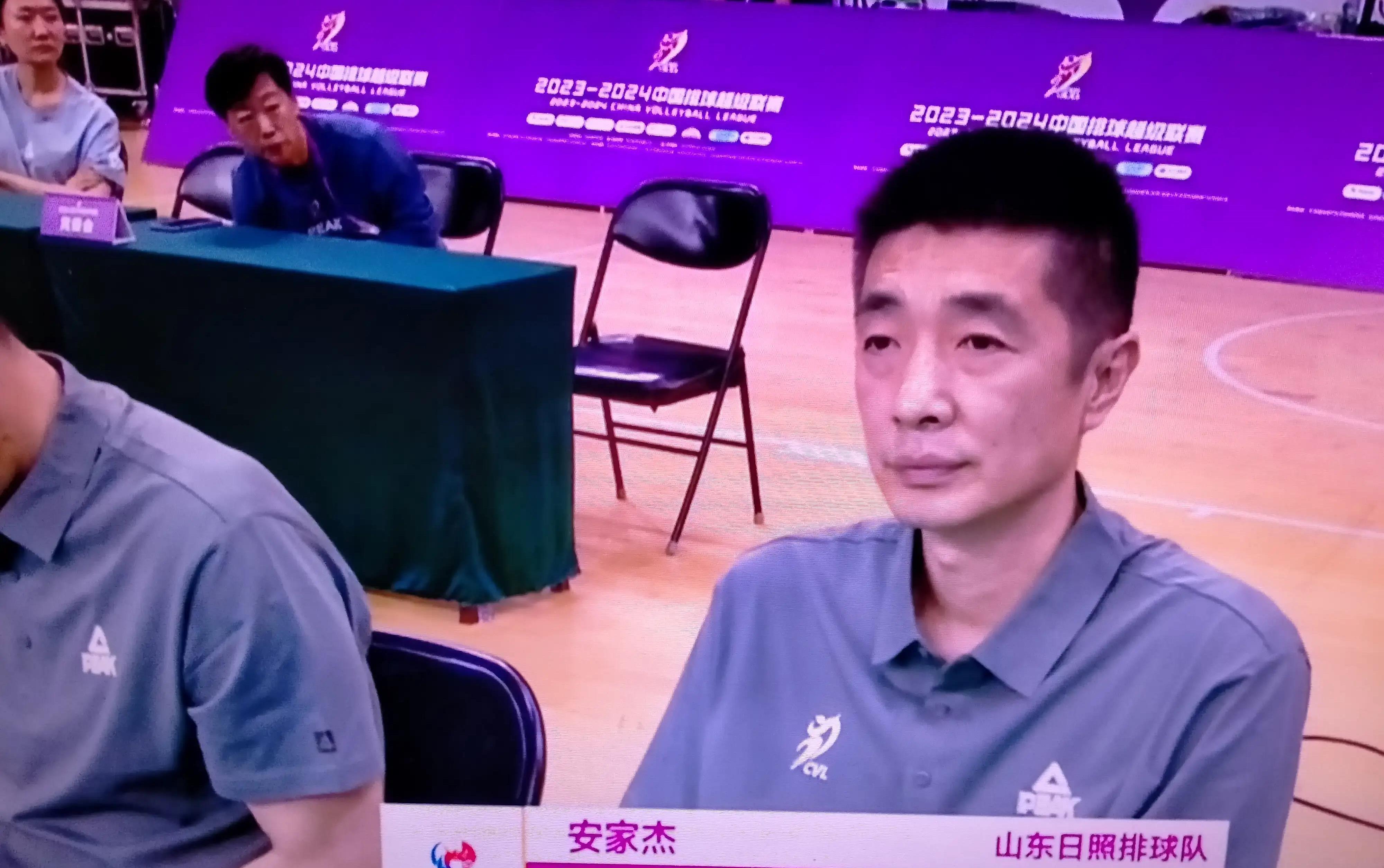 排球天津vs深圳直播视频，熬夜看球的正确打开方式